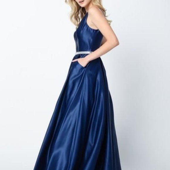 new ROYAL V-Neck Sleeveless A-Line Shape Prom Dress JT696